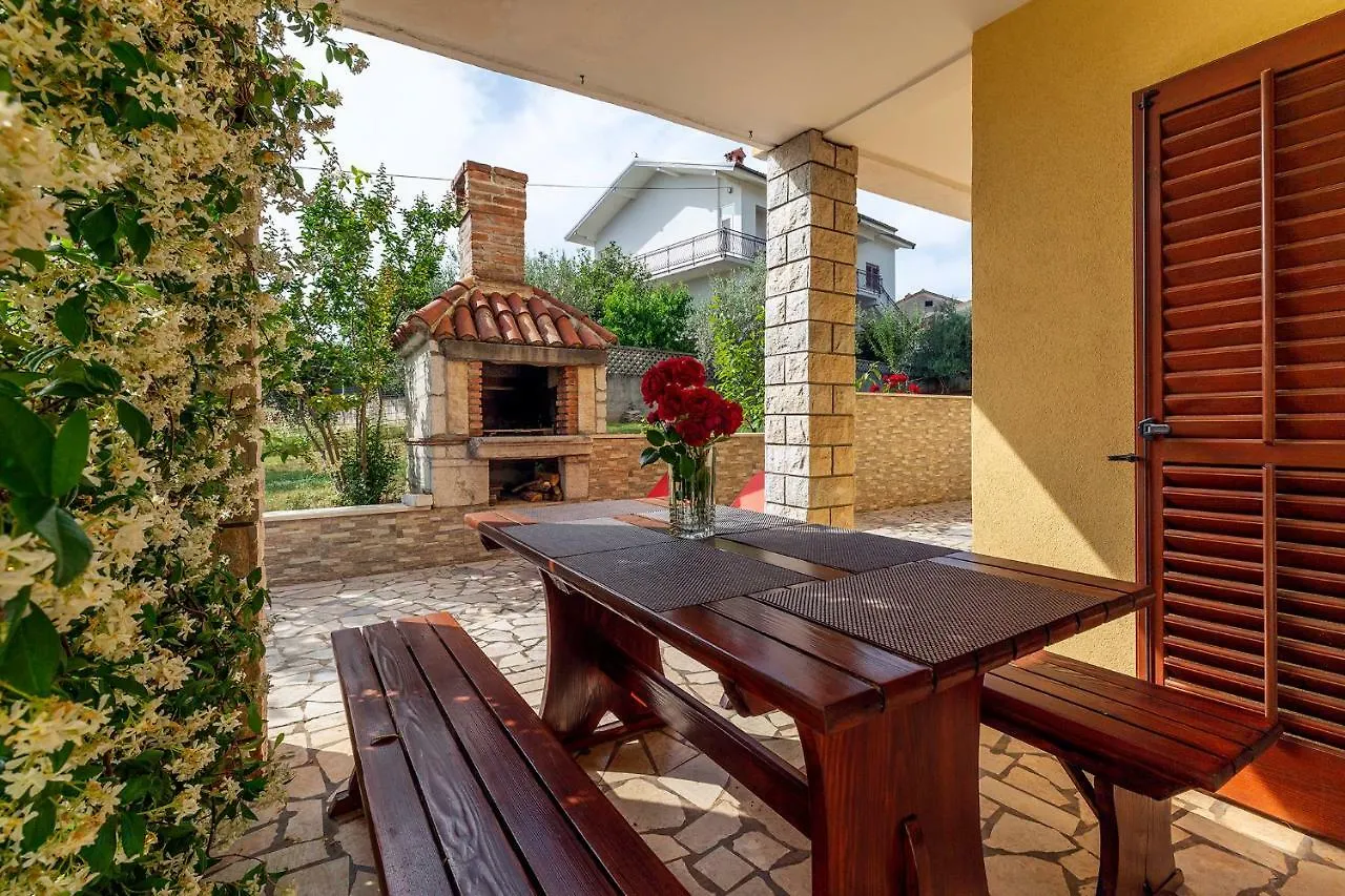 Guest House Ravnic Porec